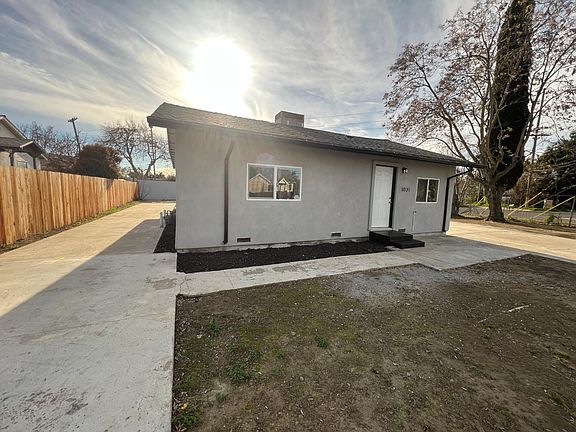 3rd image of 1031 4th St