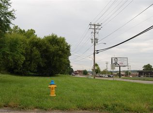 Hall Ave, Zanesville, OH 43701