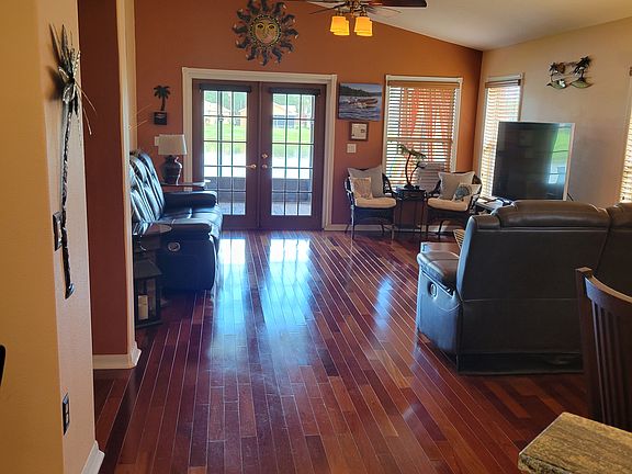 4th image of 189 Grand Canal Dr