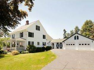 4 Barker Rd, Stratham, NH 03885