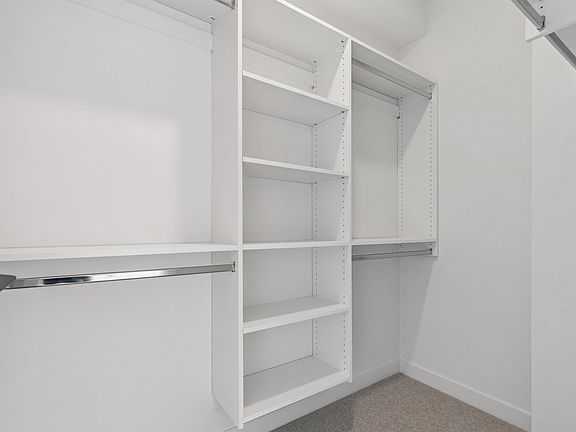 5th image of 921 Grant St #208