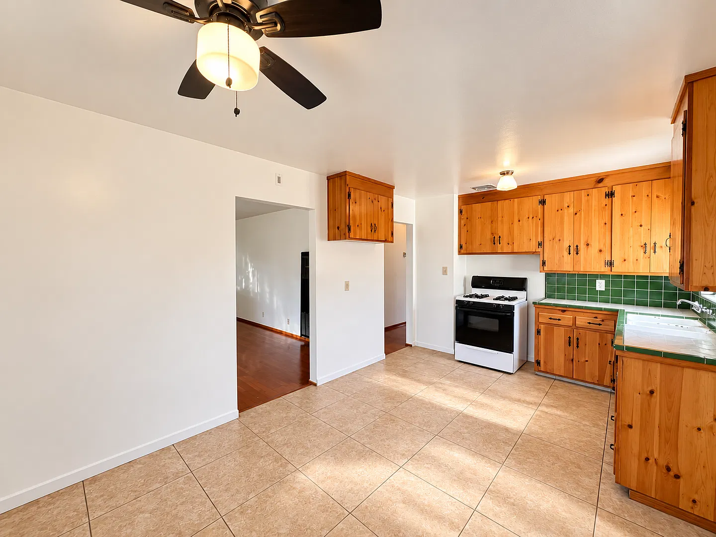 Charming South Natomas 3bd/1ba Home! — Photo 4