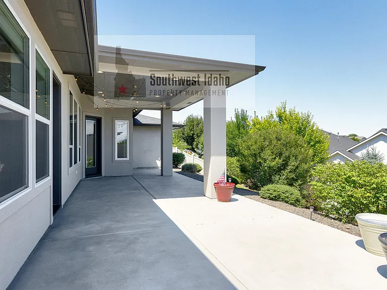 476 W Buroak Dr — Photo 49