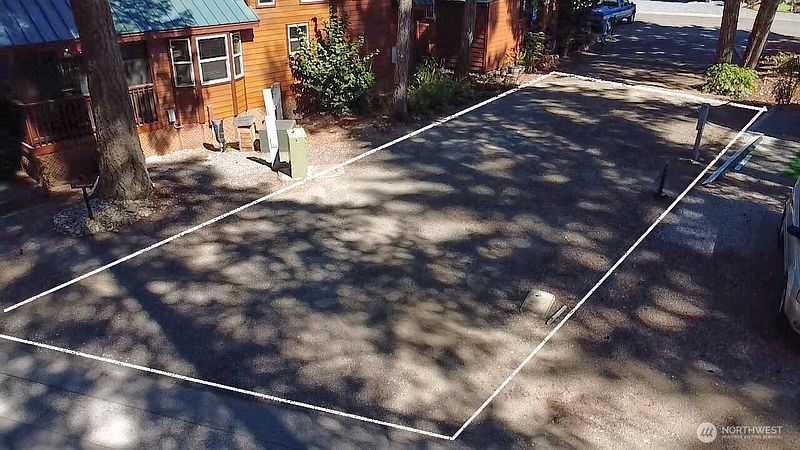 3rd image of 1546 Reservation Road SE #200