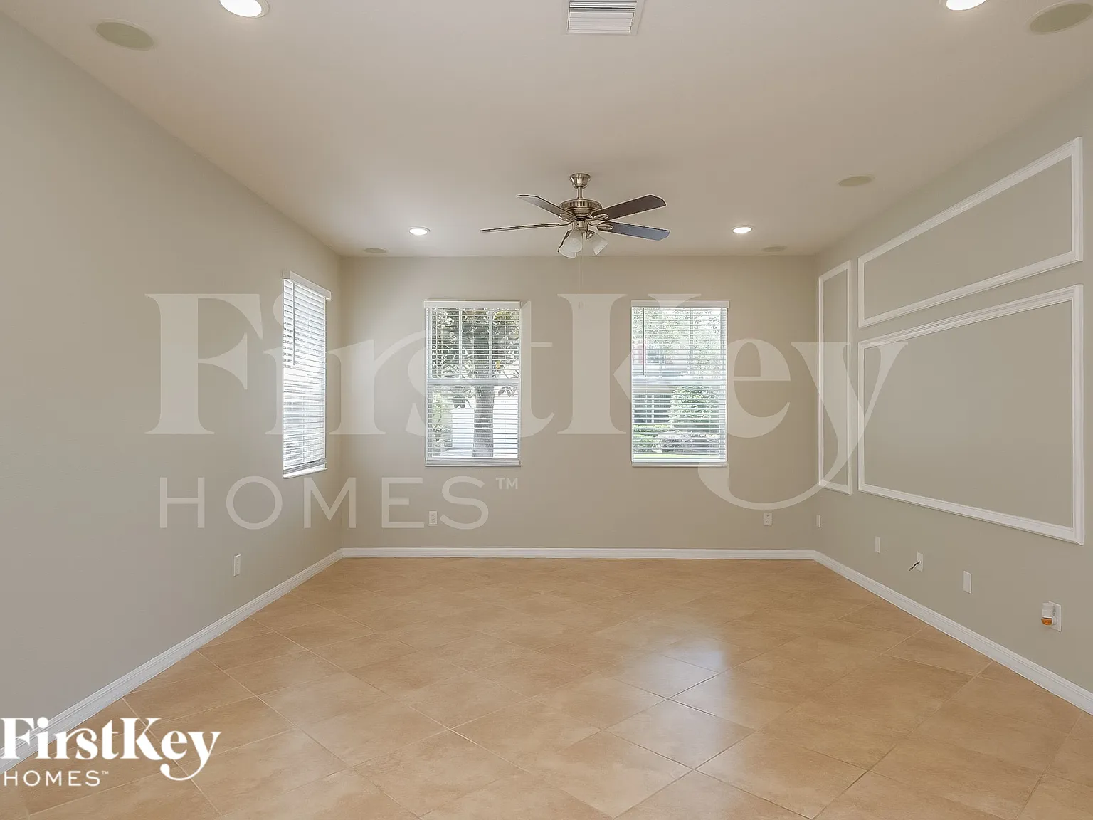 3 bed, 2.5 bath, 2004 sqft, $2,390 — Photo 3