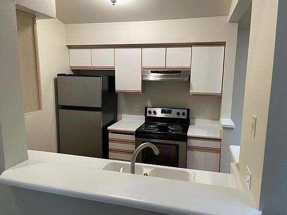 5th image of 7345 NE 175th St #309