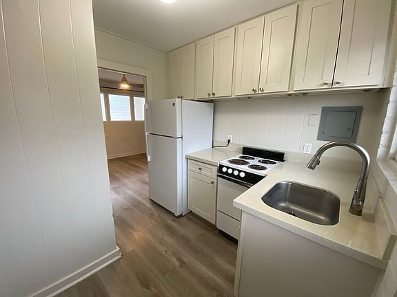 2nd image of 120 Kihapai St APT 1