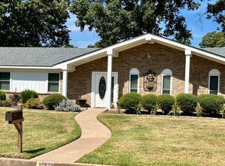 713 Tallwood Ln, Longview, TX 75604
