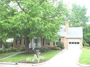 1st image of 212 Vicar Pl