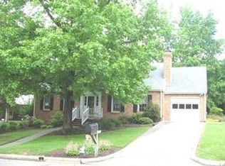 212 Vicar Pl, Danville, VA 24540