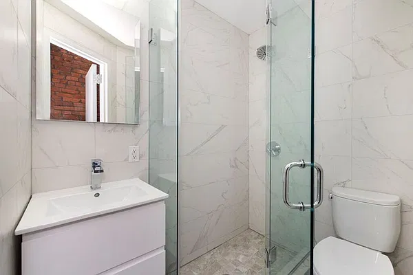 Rented by Bold New York | media 12