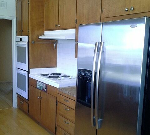 5th image of 183 E Millan St