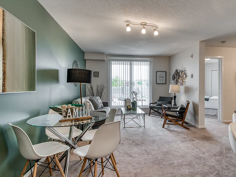 73 Skyview Point Cres NE — Photo 8