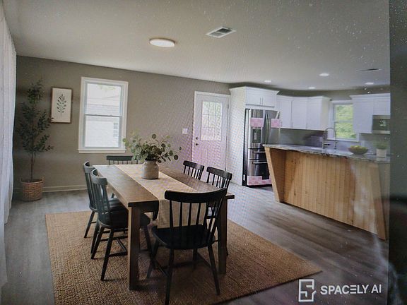 3rd image of 190 Clearview Hts