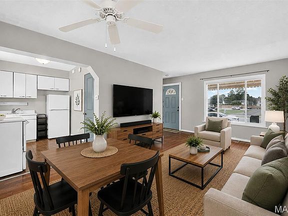 4th image of 5529 Fyler Ave