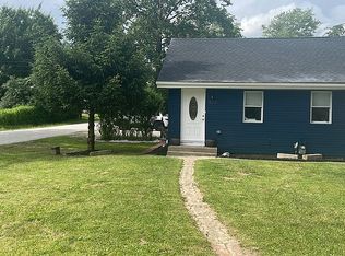 934 Lloyd Ave, Aurora, OH 44202