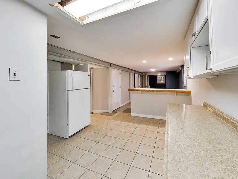 2206 N Kostner Ave #B — Photo 12
