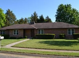 1900 Juniper Dr, Columbia, MO 65201