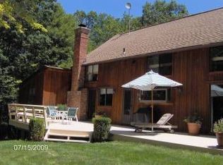 97 Whipstick Rd, Ridgefield, CT 06877