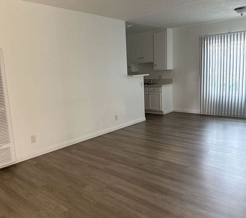1st image of 3321 S Canfield Ave APT 7