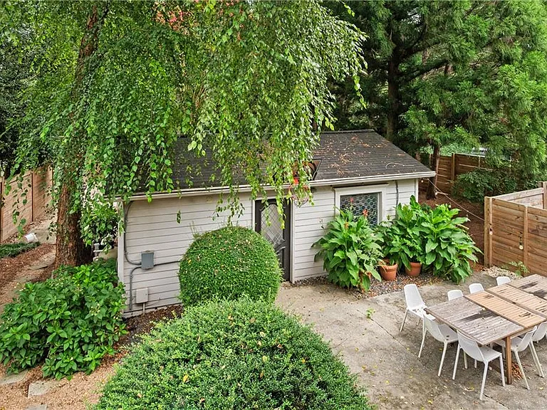 1337 Briarcliff Rd NE — Photo 40