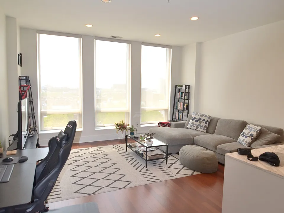 Living Room. Southern views