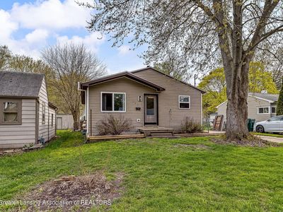 335 Astor Ave, Lansing, MI, 48910