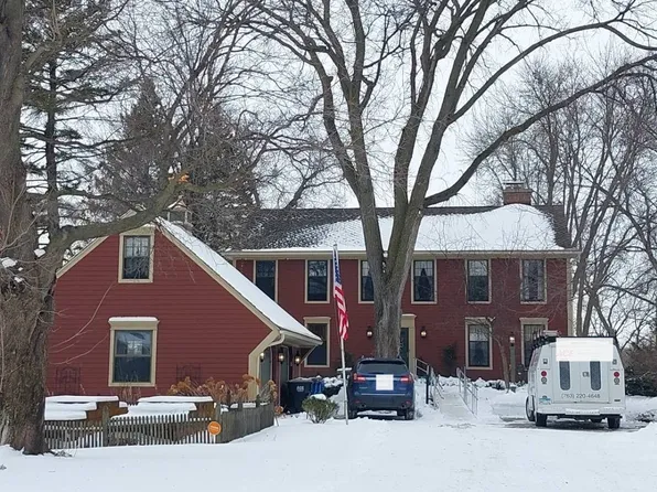 812 River Ln, Anoka, MN 55303