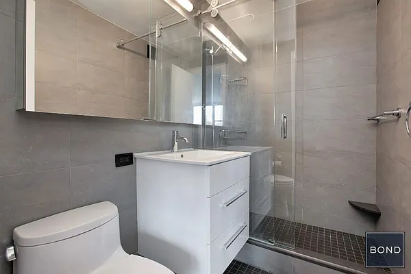 Sold by Bond New York | media 18