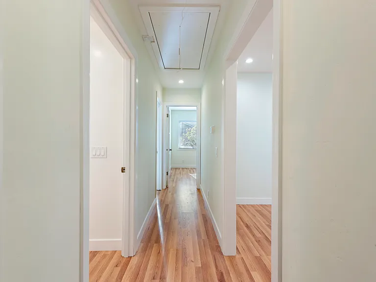 301 Frances St — Photo 14