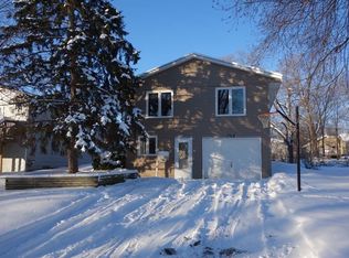 106 18th Ave N, Hopkins, MN 55343