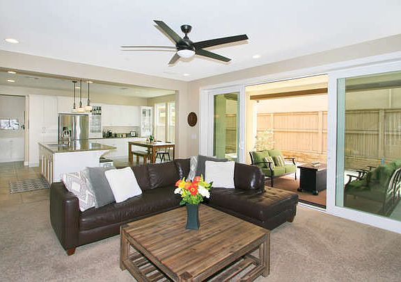 3rd image of 3054 Beatty Dr