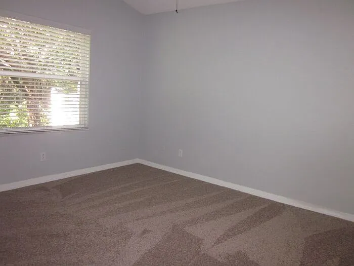 19226 Autumn Woods Ave — Photo 23