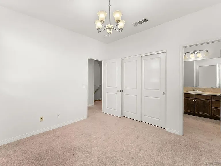 10449 Monterey Ridge Dr — Photo 17