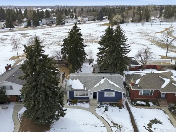 4808 122a St NW, Edmonton, AB T6H 3S7