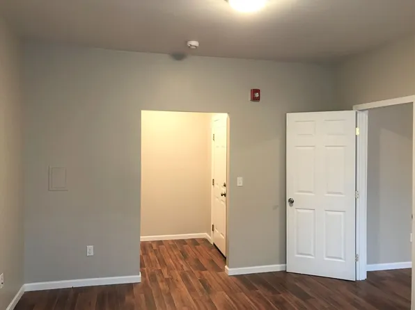 430 Greenfield Avenue, 430 Greenfield Ave #301-7, Pittsburgh, PA 15207