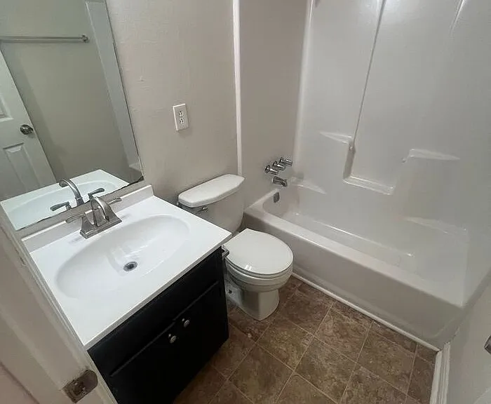 537 Haygood Ct — Photo 12
