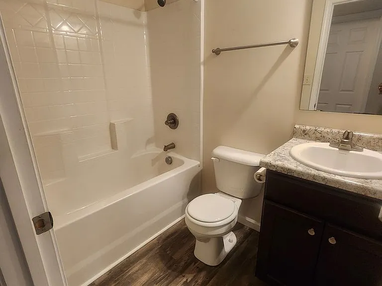 6495 Portsmouth Dr — Photo 7