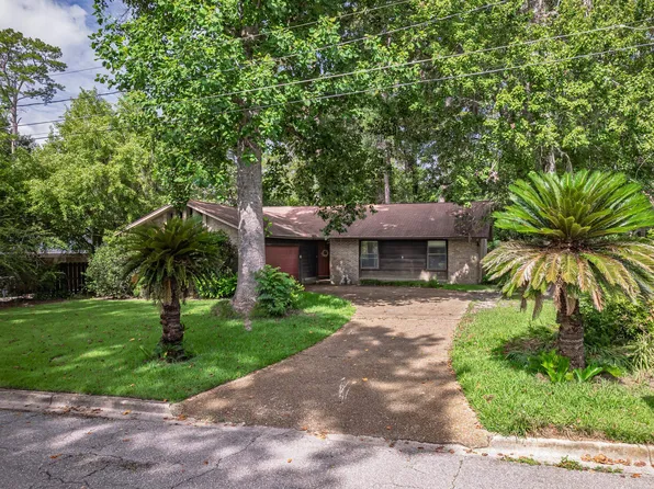 724 Red Fern Rd, Tallahassee, FL 32308