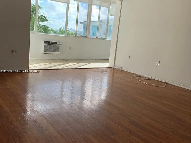 1840 S Treasure Dr #16 — Photo 34