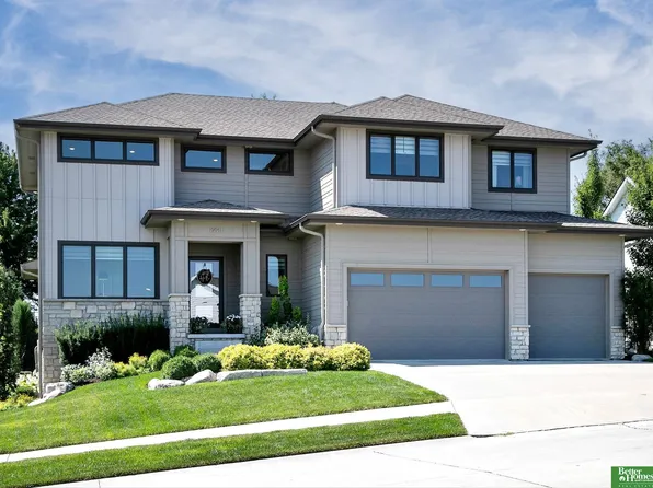 19911 Sherwood Cir, Gretna, NE 68028