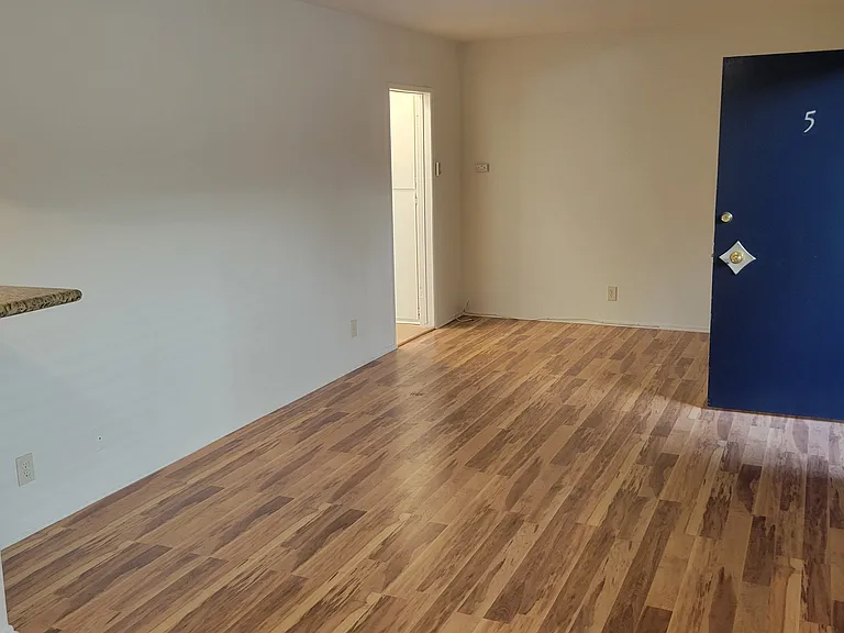 12485 Walsh Ave — Photo 14