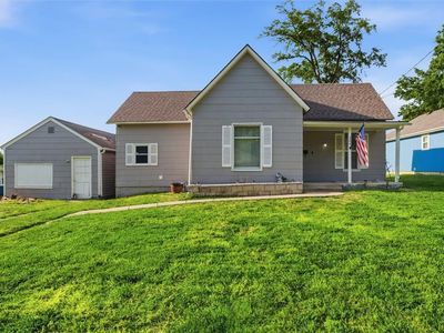 304 E Forest St, Harrisonville, MO, 64701