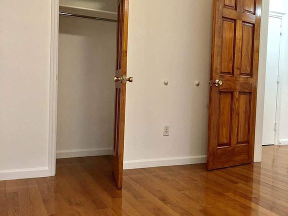 3rd image of 338 E 15th St APT 4E