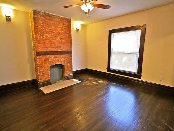 2nd image of 38 W Oakland Ave