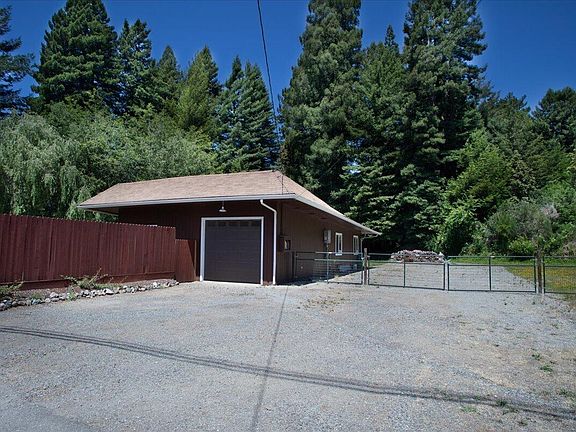 5th image of 4415 Fieldbrook Rd