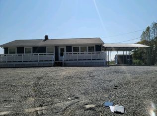 1747 N Powerhouse Rd, Morganton, NC 28655