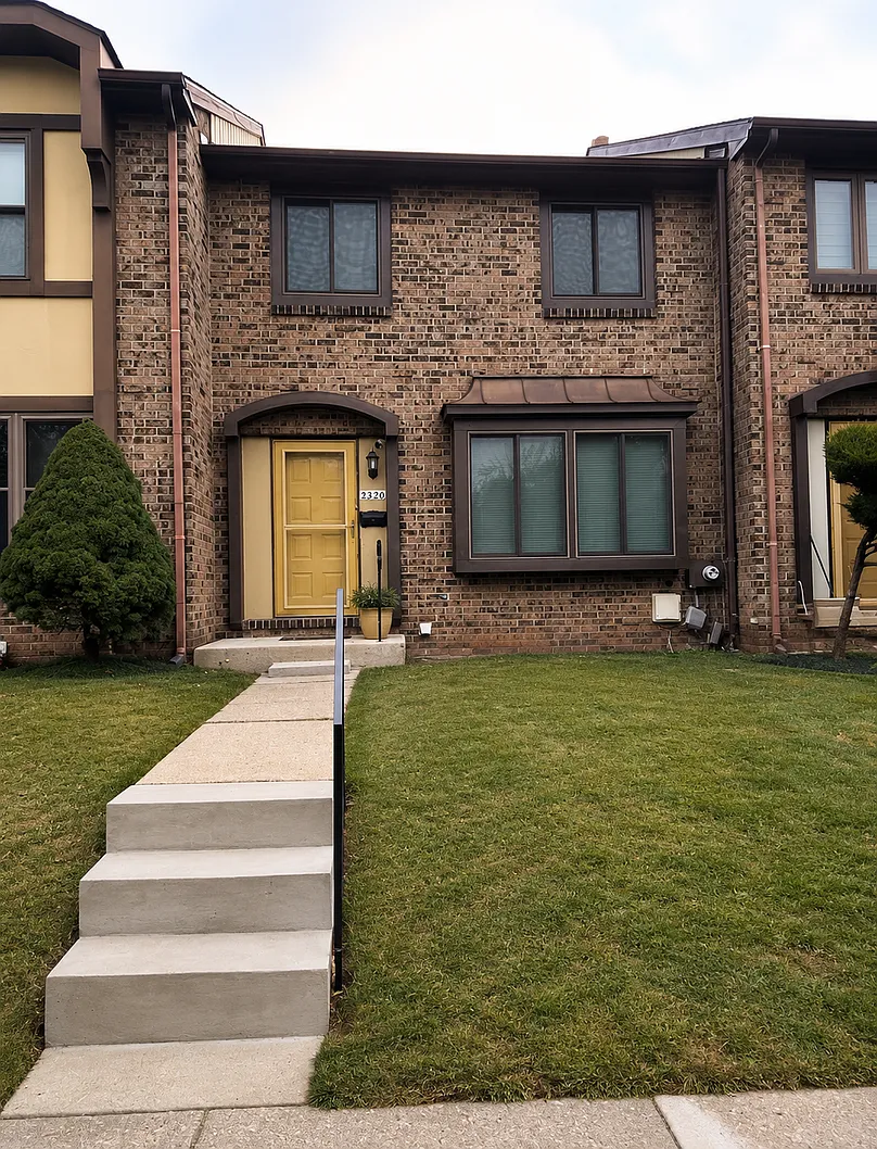 Village Shires Townhome completely Renovated 3 Beds 1.5 Bath Available 9/1 — Photo 1