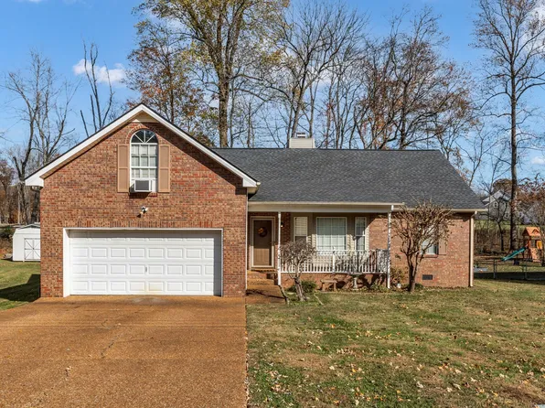 208 Beechbrook Ct, White House, TN 37188