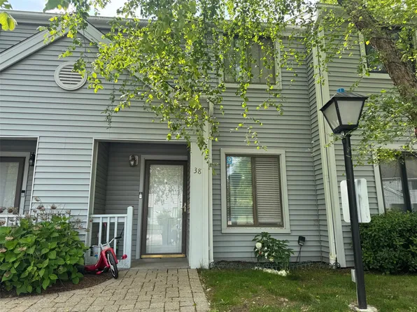 38 Offshore Drive, Mohegan Lake, NY 10547